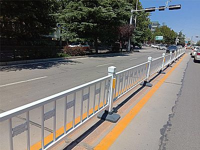 京式道路护栏应用于城市公路中央隔离